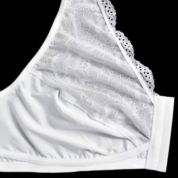 Plus Size 4X Floral Lacey Buckle Front Seamless Bra, Brand New - Picture 6 of 9